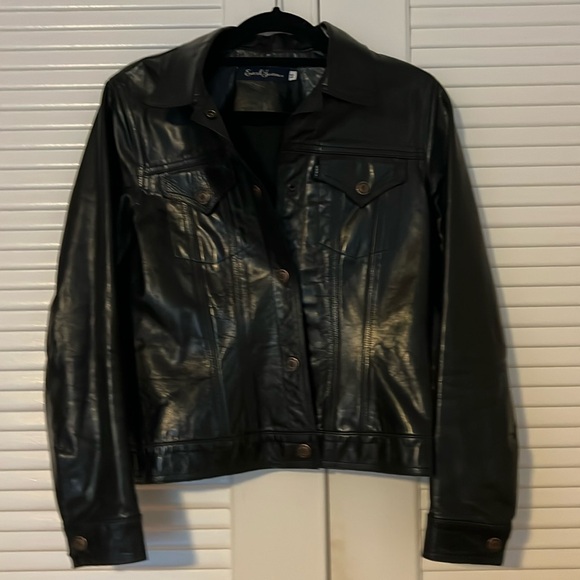 Fully lined black leather jacket - Picture 1 of 6